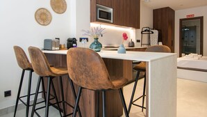 Dining - VLC HOST - Luz Casanova E (Valencia)
