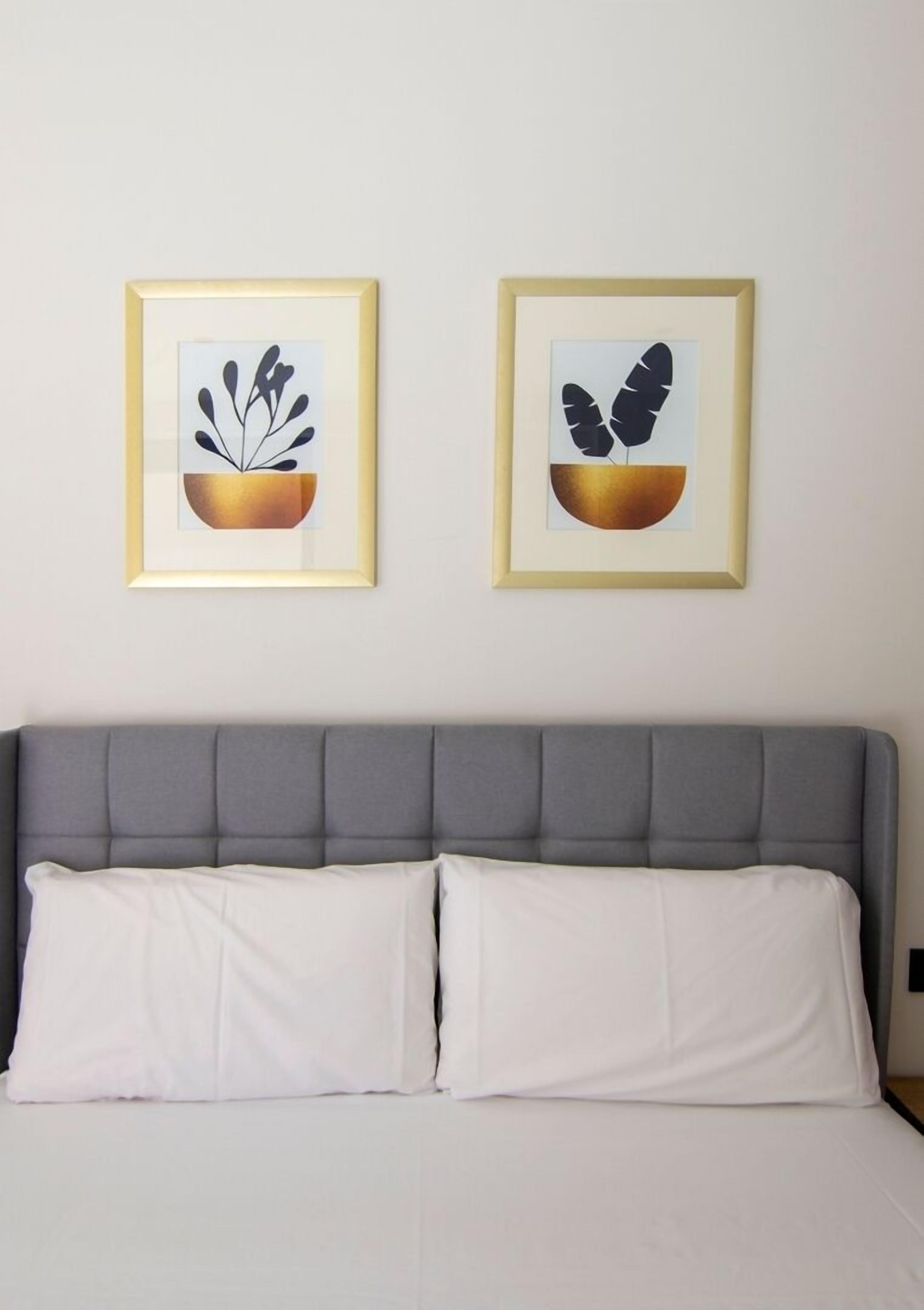 Silitysrauta/-lauta, vauvan matkasänky, ilmainen Wi-Fi, vuodevaatteet