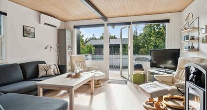 Enjoy a holiday just 200 m from Ringkøbing Fjord