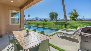 Unclassified image, 4 of 27, button - Luxury Escape: Spa, Putting Green & Festivals (Indio)