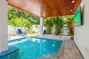 Piscine extérieure, piscine chauffée