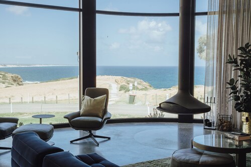 Cliff Top Beach House 