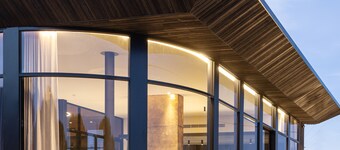 Cliff Top Beach House 