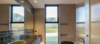 Cliff Top Beach House