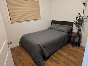1 Schlafzimmer, Bügeleisen/Bügelbrett, Bettwäsche