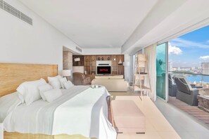 3 chambres, fer et planche à repasser, Wi-Fi, draps fournis