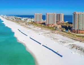 Sun loungers, beach towels - Luxury Portofino Island Resort Condo w/ Bay Views, Beach Access & Family Comfort (Pensacola Beach)