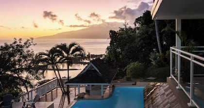 Domaine To'a Hotu by Tahiti Homes, Villa with pool near the beach