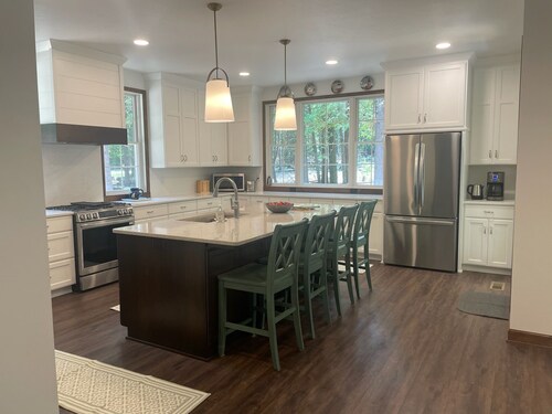 Beautiful NEW BUILD 3-bedroom home surrounded by nature Egg Harbor, Door County