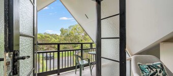 Lake House 3BRM  Currimundi Lake Retreat