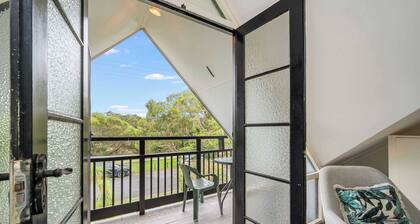 Lake House 3BRM Currimundi Lake Retreat