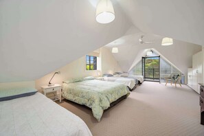 3 habitaciones, tabla de planchar con plancha, wifi y ropa de cama 