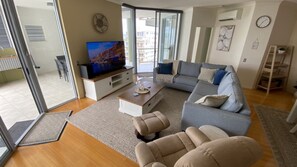 TV