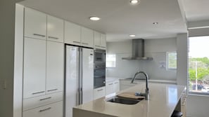 Private kitchen - Waterfront Lake Apt w/ Ocean Access & Views (Currimundi)