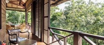 The Red Hen Homestead