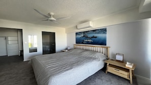 3 bedrooms, WiFi, bed sheets - Seabourn 502 Pool, Balcony & Beach Days (Caloundra)