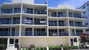 Exterior - Golden Beach Family Unit w/ Pool (Golden Beach)