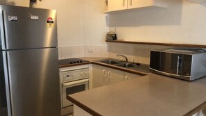 Fridge, microwave, oven, stovetop - Golden Beach Family Unit w/ Pool (Golden Beach)