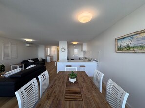 Interior - Pumicestone Chase U8 Jetty, Pool & Views (Caloundra)