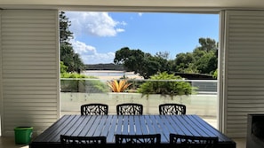 Unclassified image, 3 of 13, button - Surfside One U1 Perfect Coastal Getaway (Currimundi)