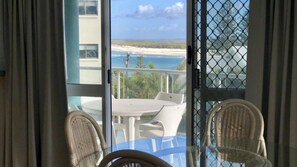 Dining - PUMICESTONE APARTMENTS UNIT 4 (Caloundra)