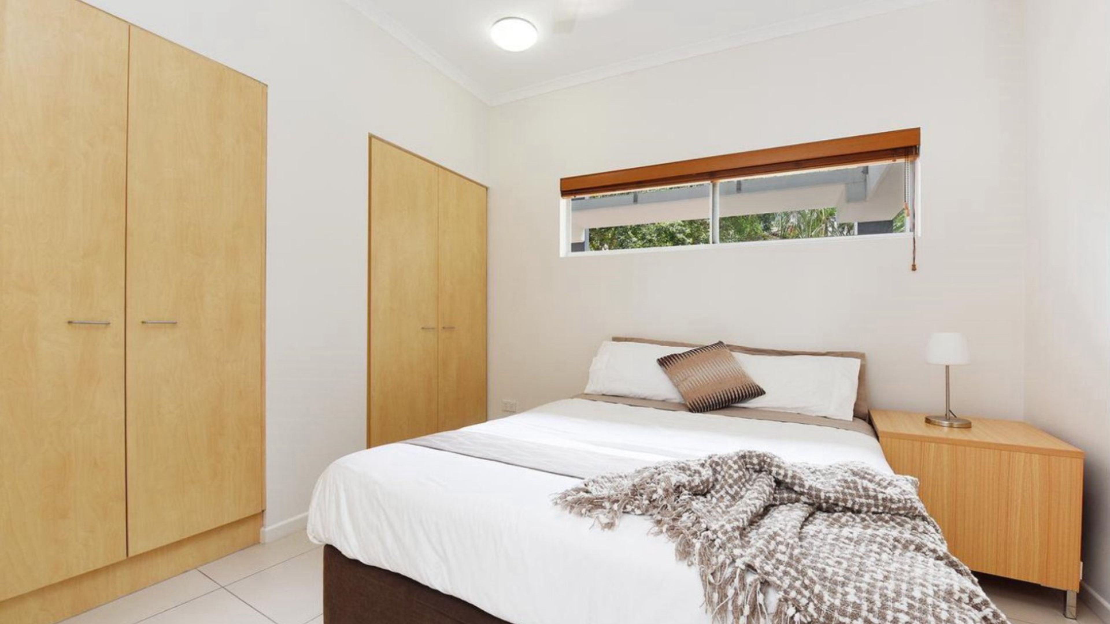 Rolling Surf 48 Direct Beachfront Kings Beach - Caloundra