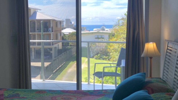 Interior - Seabourn Ocean View 3-Bed Apt, Walk to Kings Beach (Caloundra)