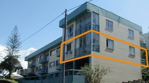 Exterior - Shoreline U4 Ocean Views Across Caloundra Headland (Kings Beach)