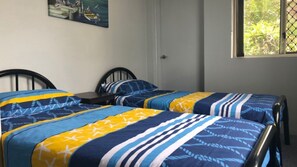 2 bedrooms, bed sheets