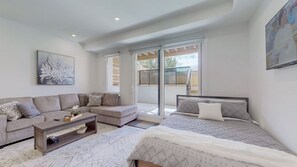 Bügeleisen/Bügelbrett, WLAN, Bettwäsche