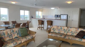 TV - Riviere 718 Stunning Panoramic Golden Beach Views (Golden Beach)