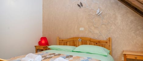 2 Schlafzimmer, Bügeleisen/Bügelbrett, WLAN, Bettwäsche