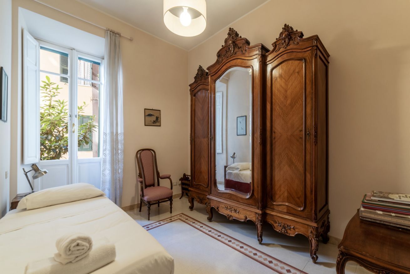3 slaapkamers, een strijkplank/strijkijzer, wifi, beddengoed