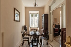 Interior - GuestHost - Sapienza University Elegant Apartment! (Roma)