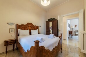 3 dormitorios, tabla de planchar con plancha, wifi y ropa de cama