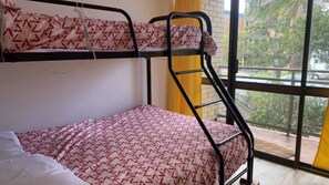 2 bedrooms, WiFi, bed sheets