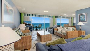 TV - Edgecliffe 9 Waterfront Kings Beach Views (Caloundra)