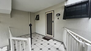 Interior - 3BR Ocean View | Kings Beach | Pool (Kings Beach)