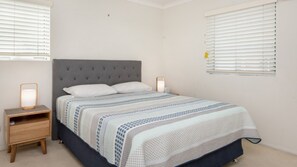 3 bedrooms, WiFi, bed sheets