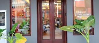 SH GARDEN HOTEL