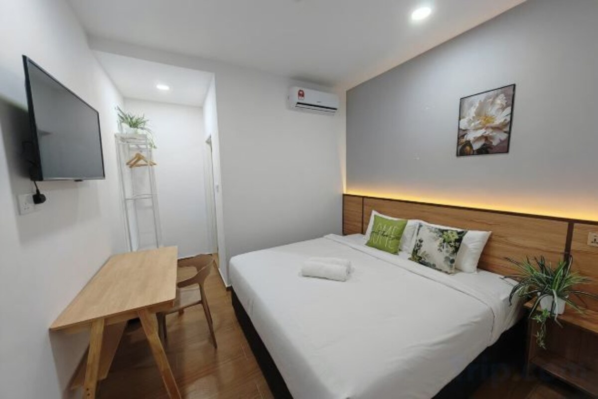 Premier King Room