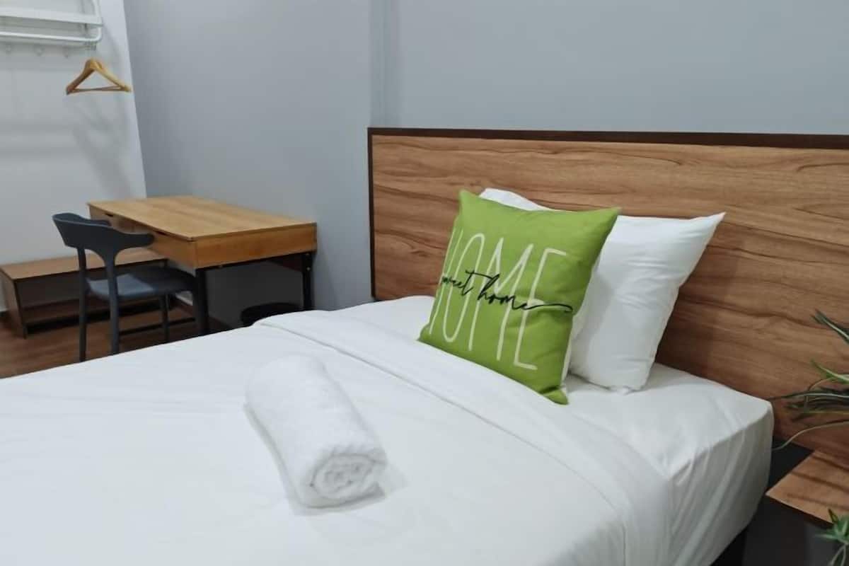Desk, iron/ironing board, free WiFi