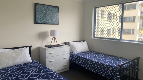2 bedrooms, iron/ironing board, WiFi, bed sheets