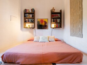 2 bedrooms