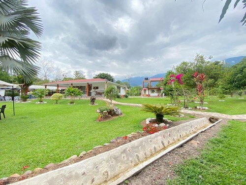 Family lodge Finca La Faraona in Restrepo, Meta. 