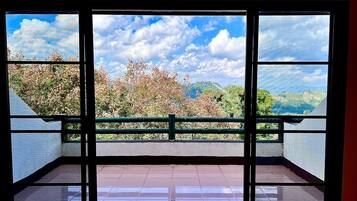 Standard Twin Fan Room | Vista para a montanha