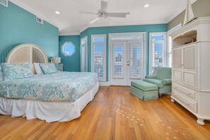 4 slaapkamers, een strijkplank/strijkijzer, gratis wifi, beddengoed