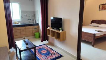 LED TV, streaming services