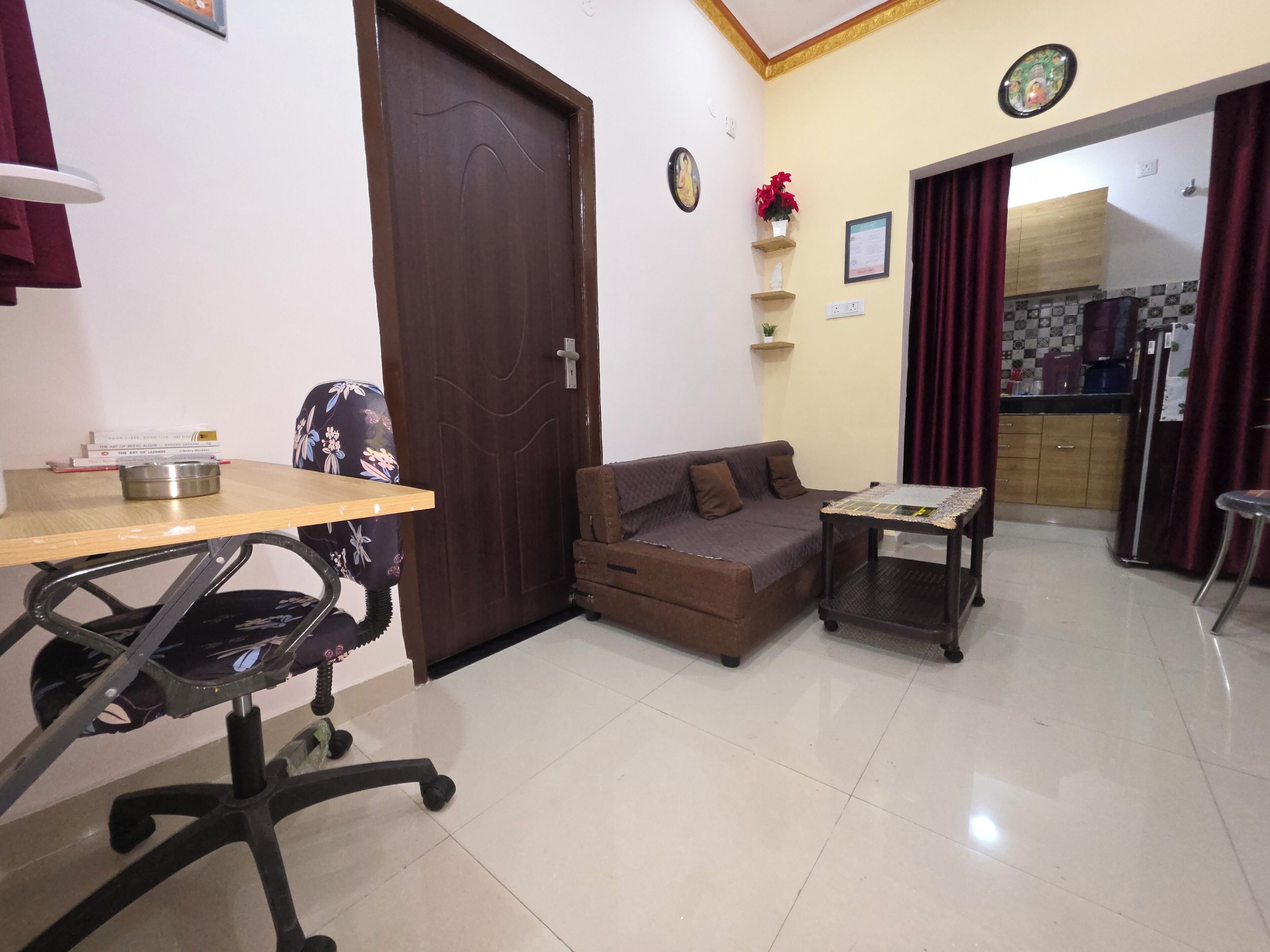 LED TV, streaming services