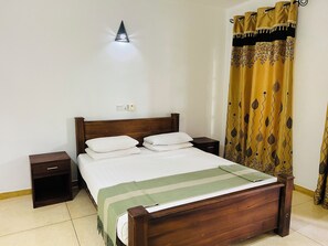 Standard Double Room | Free WiFi - Kingfisher Resort & Retreat Sigiriya (Sigiriya)